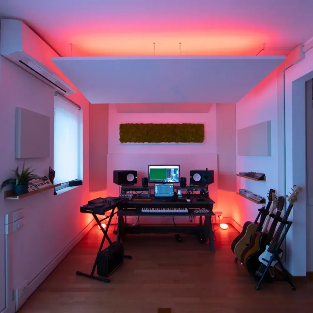 Modernes Musikproduktionsstudio in Rom